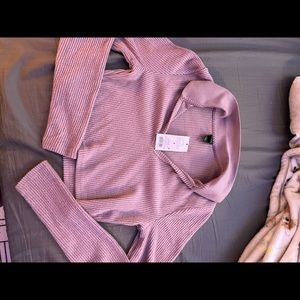 Target brand long sleve crop